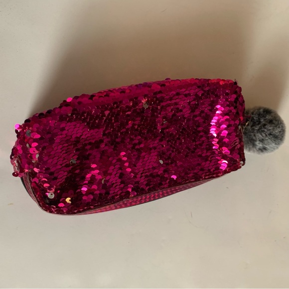5for20 New BH Cosmetics color changing pink & silver sequins small makeup bag - Picture 3 of 6